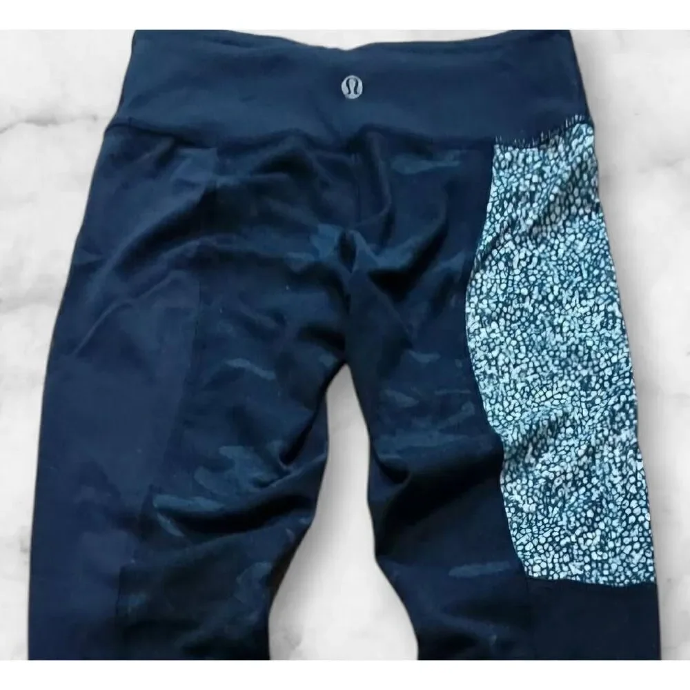 Lululemon Size 2 Camo Joggers 25